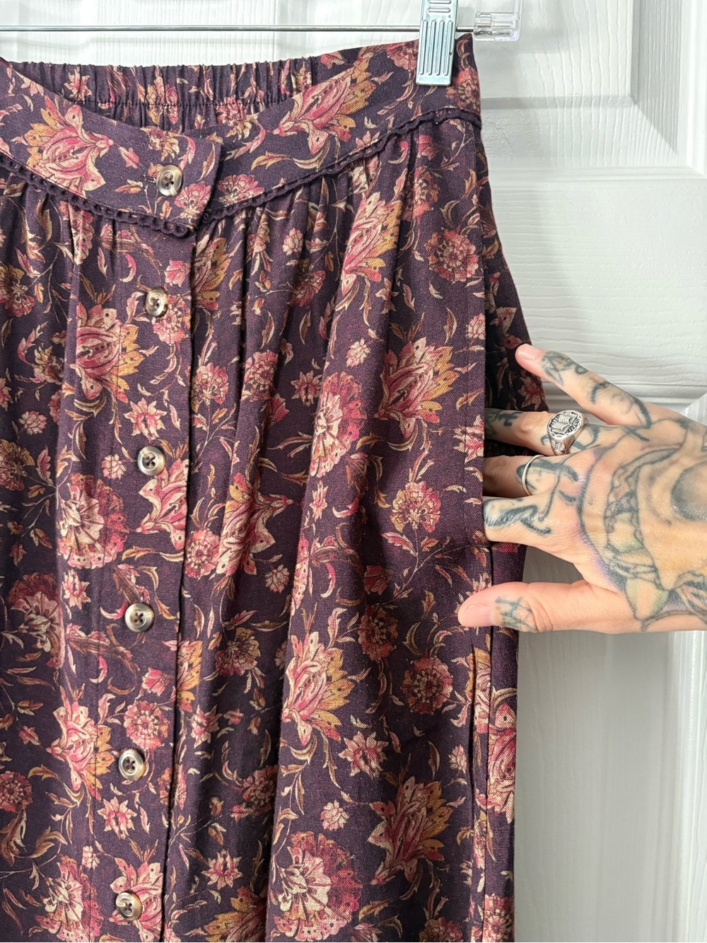 Disturbia Skye Button Down Midi Skirt, 2 - Picture 2 of 10